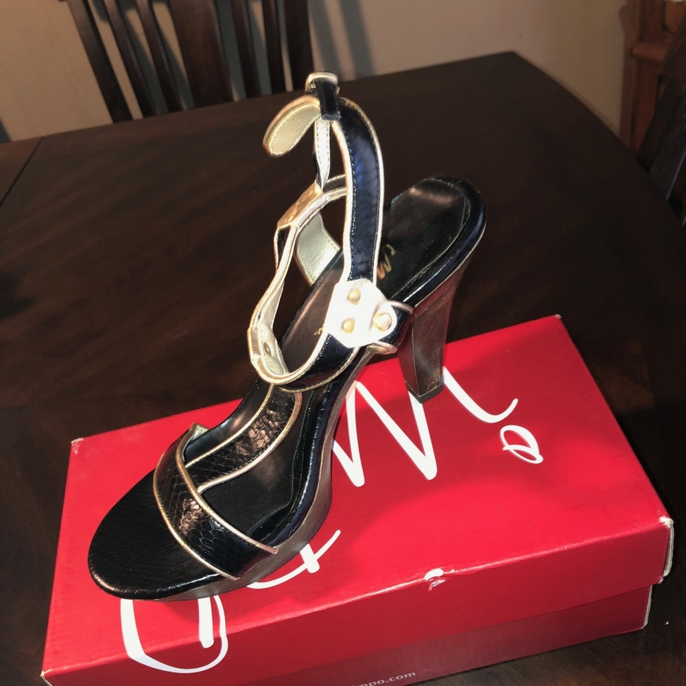 Shoes - Picture 2 of 3